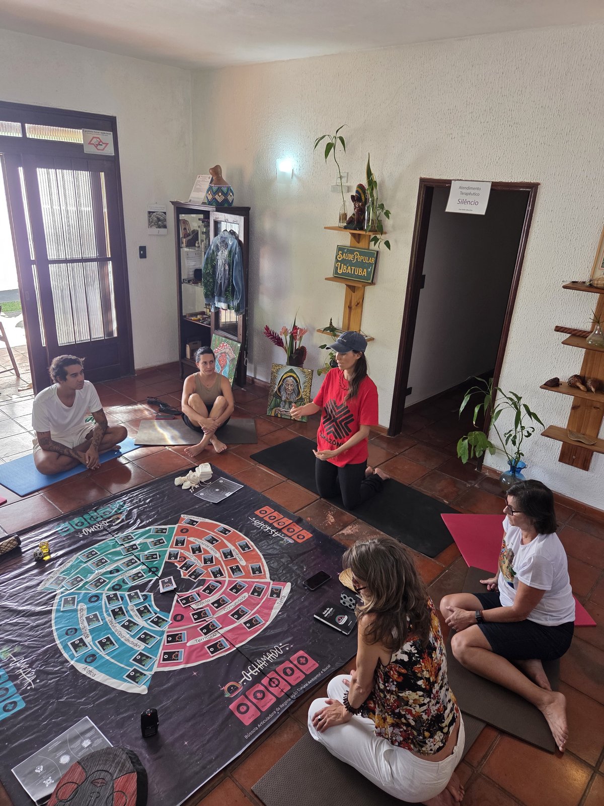 Trabalho em pequenos grupos na Casa de Saúde Cultura Viva